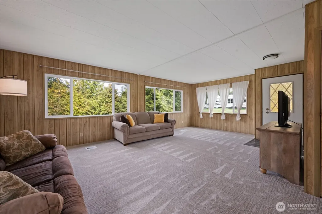 2512 Sid Snyder Drive Long Beach WA 98631