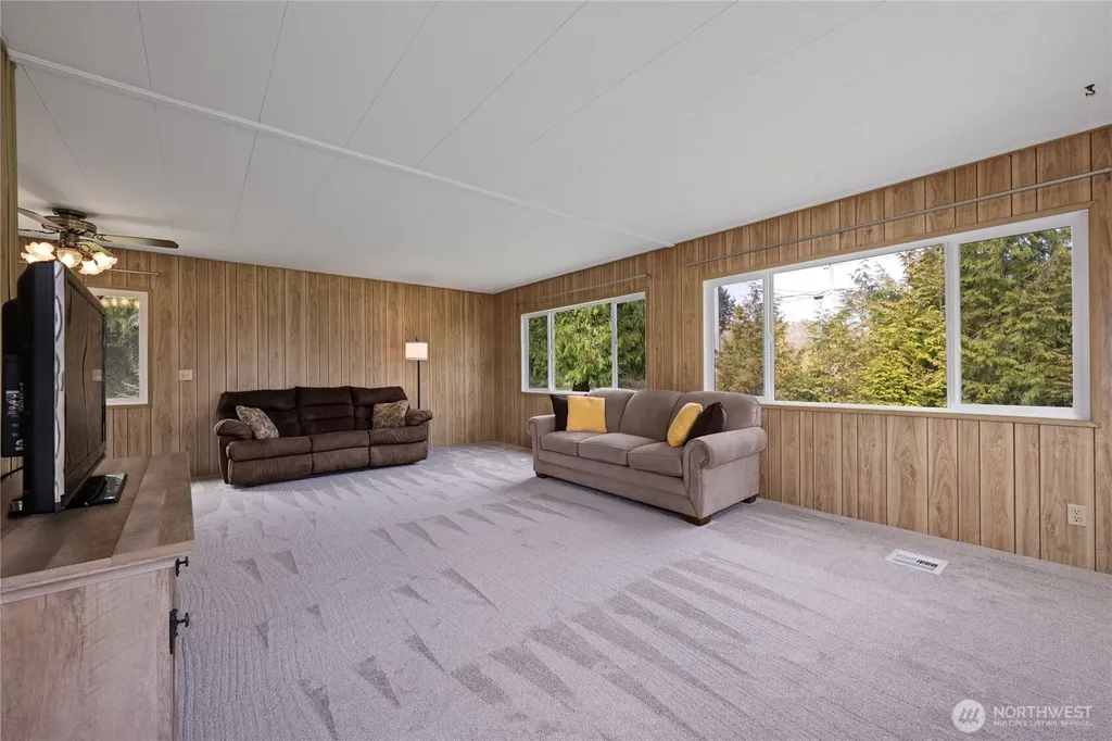 2512 Sid Snyder Drive Long Beach WA 98631