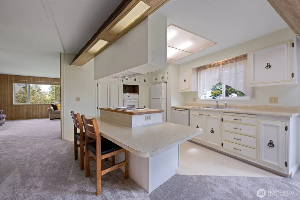 2512 Sid Snyder Drive Long Beach WA 98631