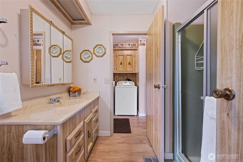 2512 Sid Snyder Drive Long Beach WA 98631