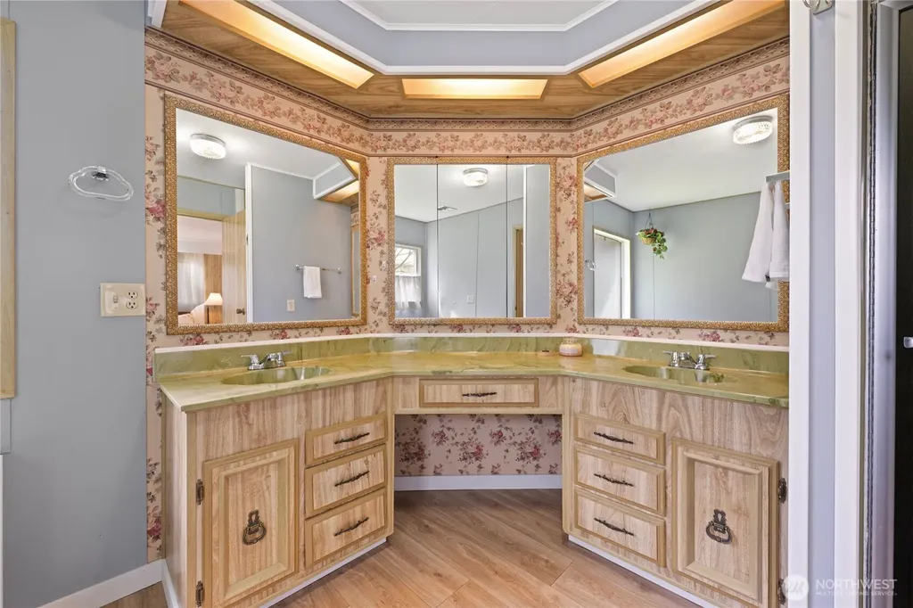 2512 Sid Snyder Drive Long Beach WA 98631