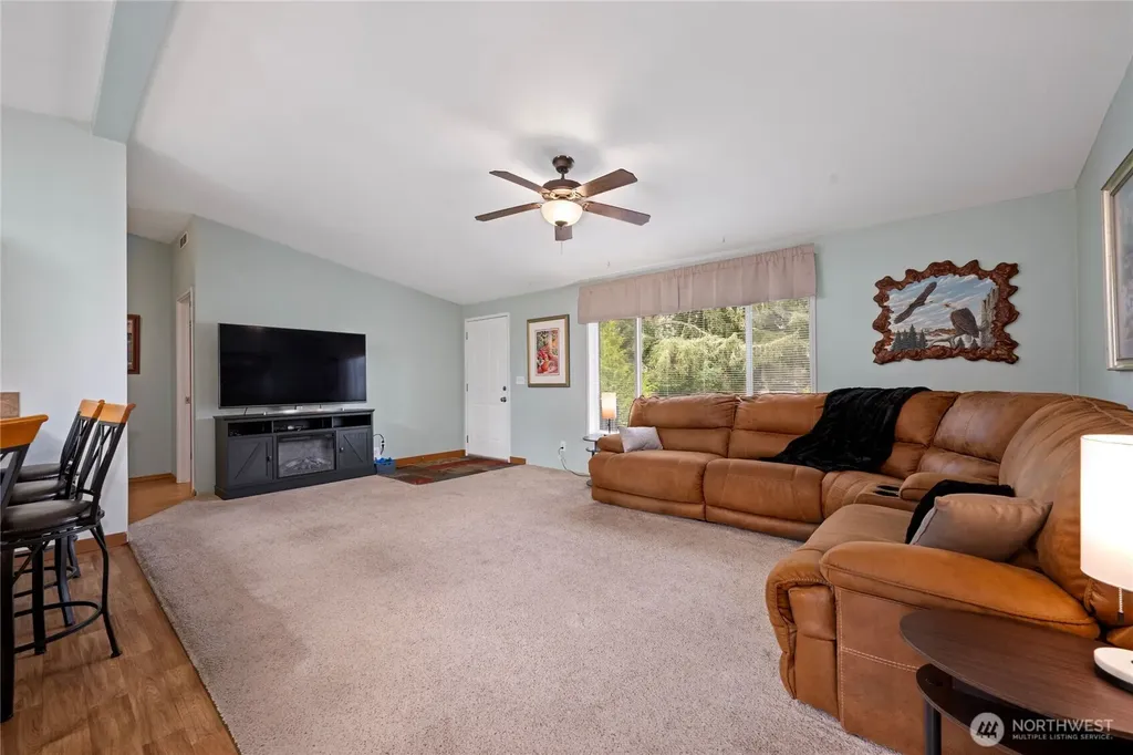2512 Sid Snyder Drive Long Beach WA 98631