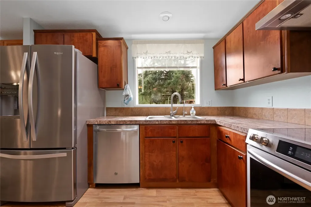2512 Sid Snyder Drive Long Beach WA 98631
