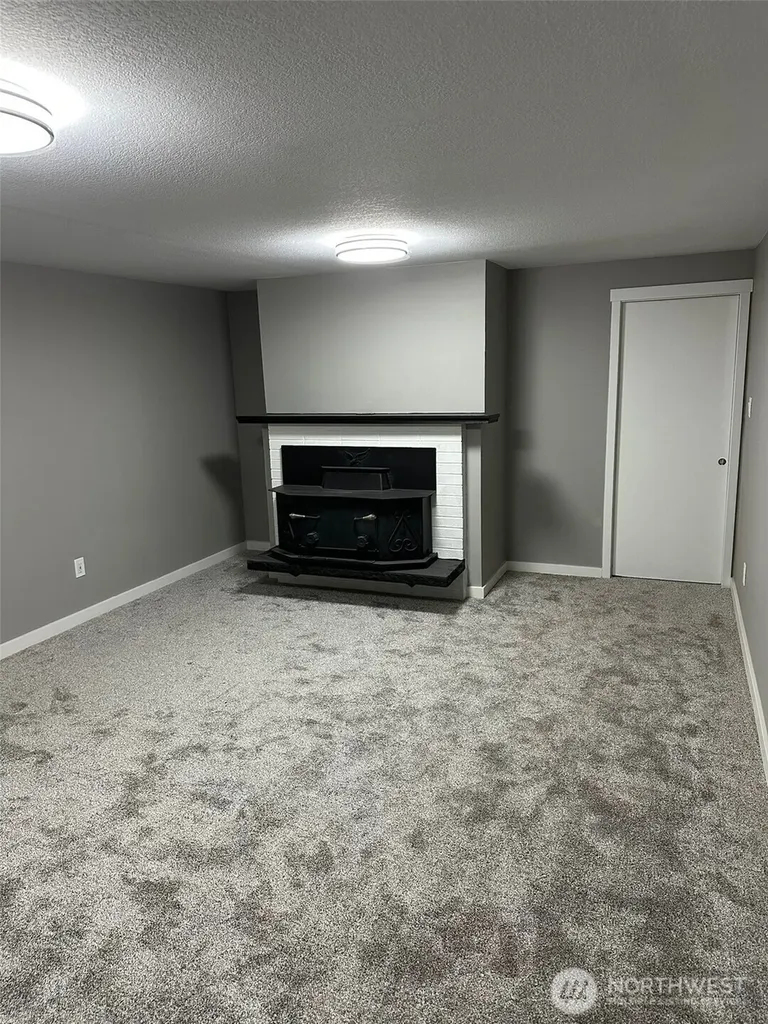 7633 S Wilkeson Street Tacoma WA 98408