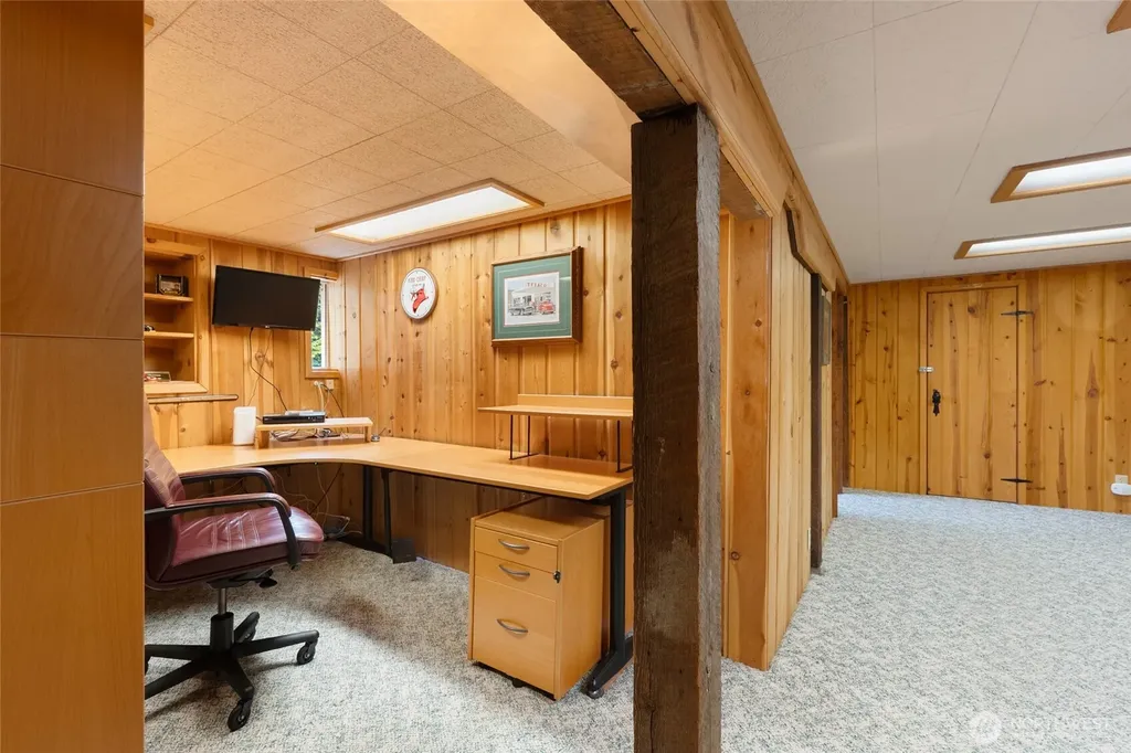 303 7th Street Anacortes WA 98221
