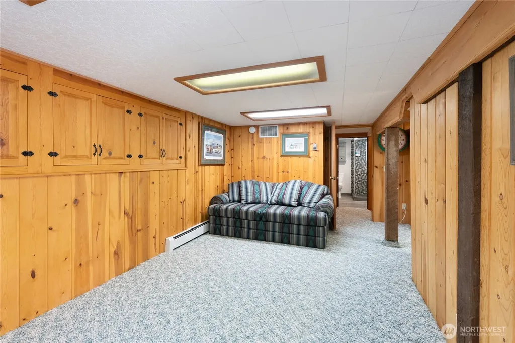 303 7th Street Anacortes WA 98221