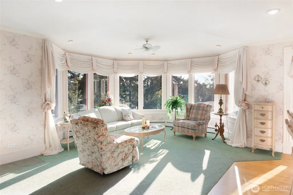 303 7th Street Anacortes WA 98221