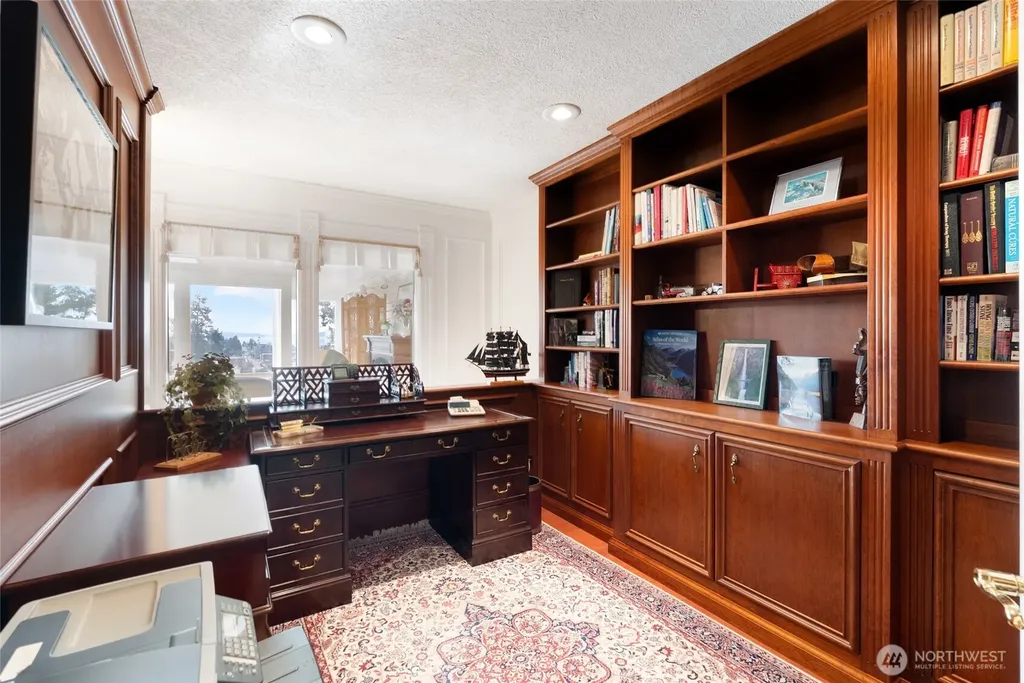 303 7th Street Anacortes WA 98221