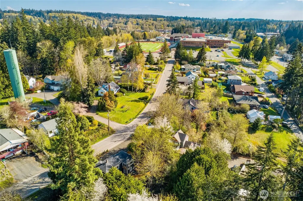120 Tracy Avenue N Port Orchard WA 98366