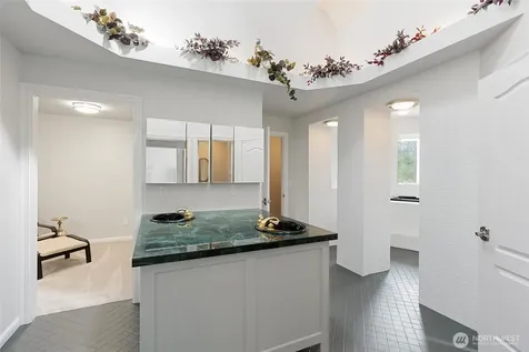 8480 Thompson Beach Road Anacortes WA 98221