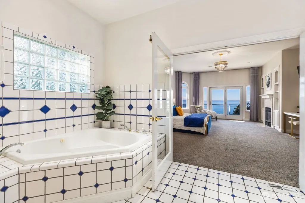 5913 Normar Place Blaine WA 98230