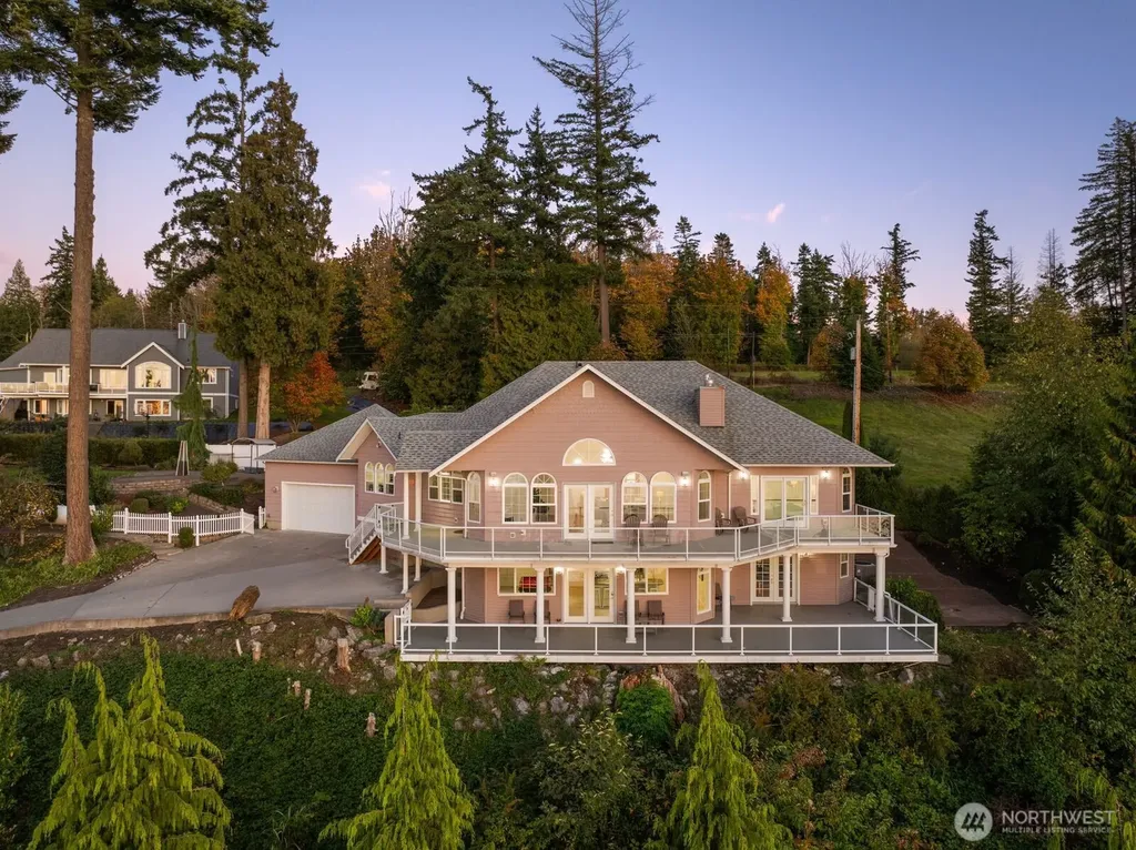 5913 Normar Place Blaine WA 98230