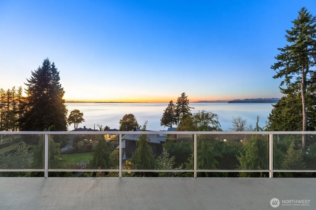 5913 Normar Place Blaine WA 98230