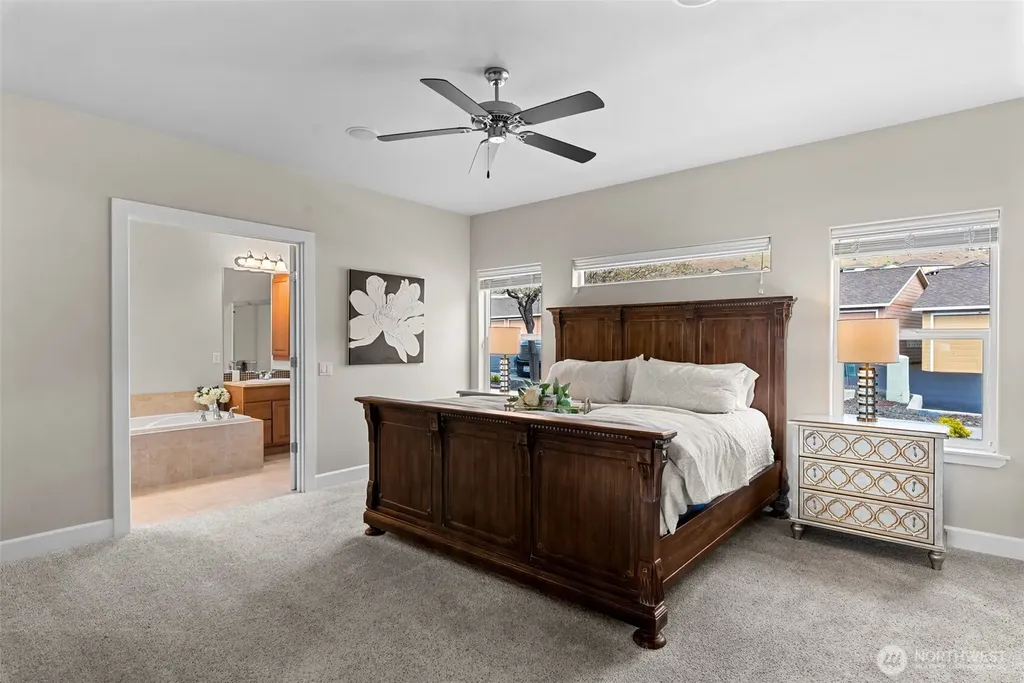 23496 Sunserra Loop NW Quincy WA 98848