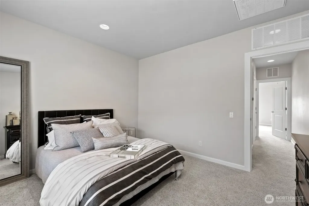 23496 Sunserra Loop NW Quincy WA 98848