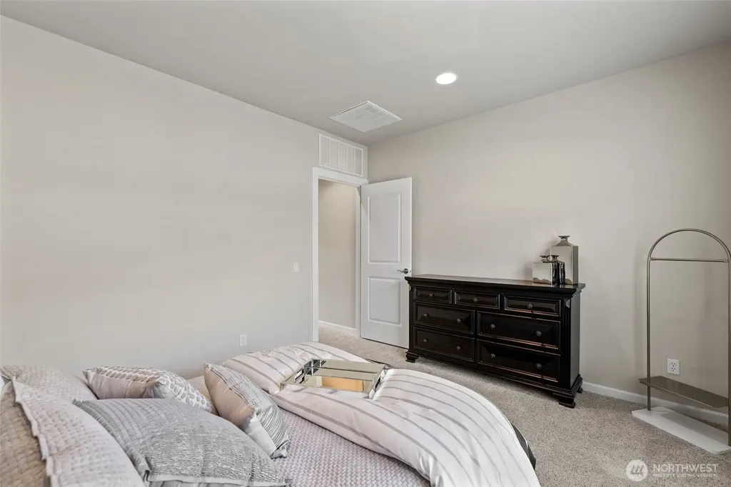 23496 Sunserra Loop NW Quincy WA 98848