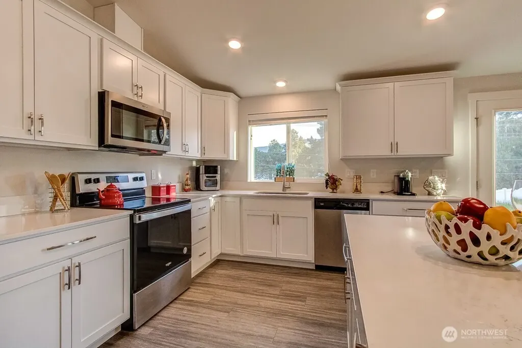 27 Jonagold Lane Manson WA 98831