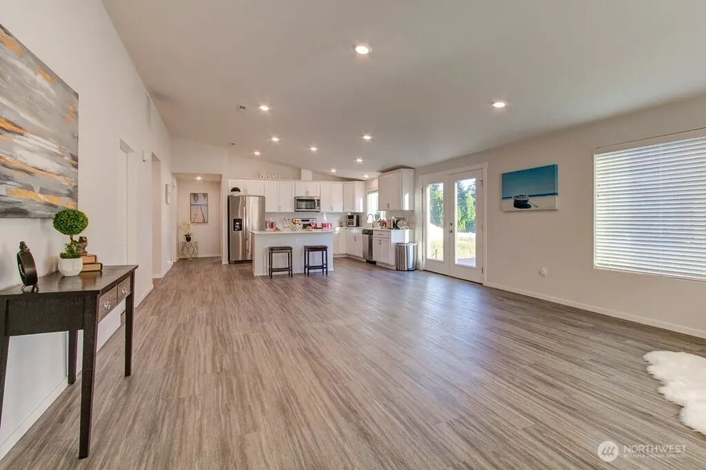 27 Jonagold Lane Manson WA 98831