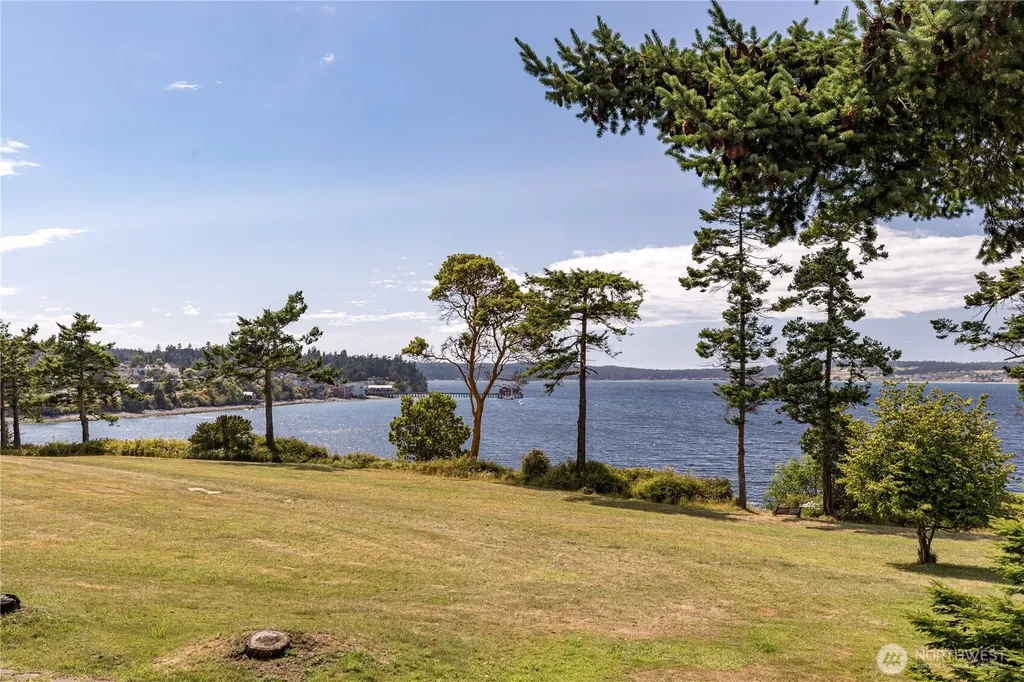 1204 Leisure Street Coupeville WA 98239
