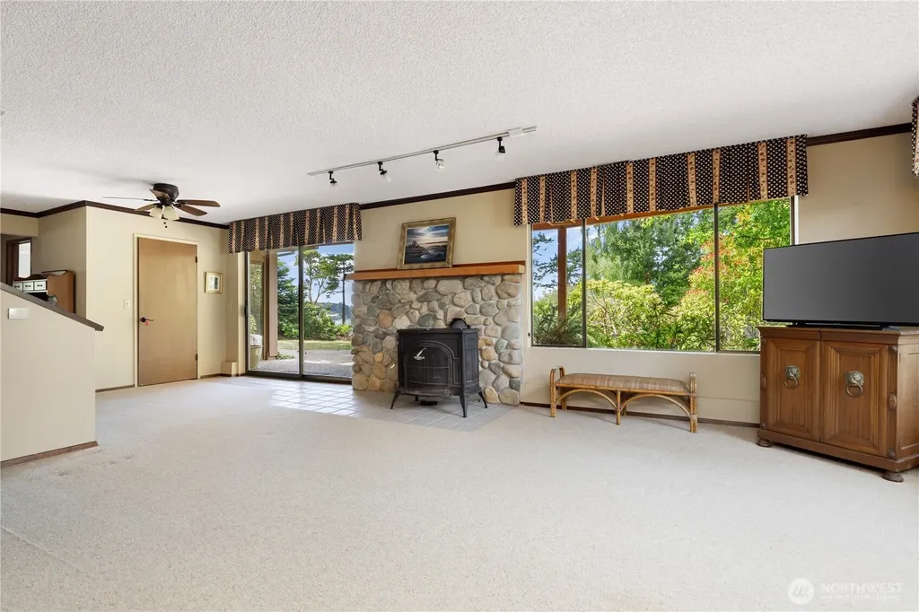 1204 Leisure Street Coupeville WA 98239