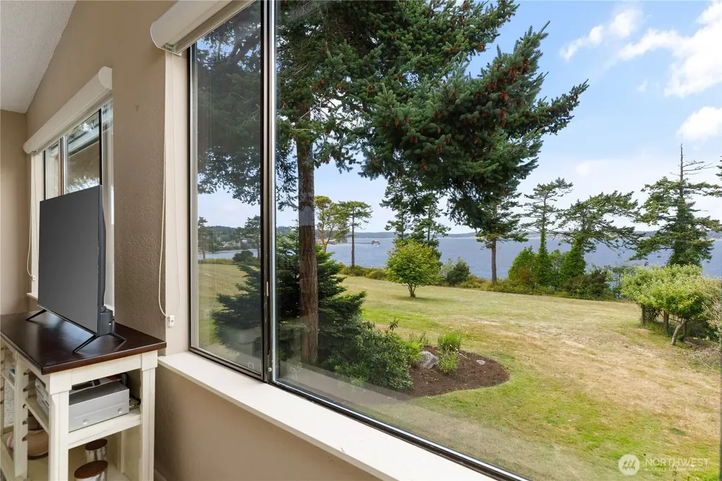 1204 Leisure Street Coupeville WA 98239
