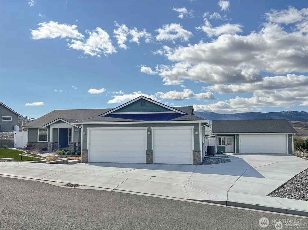 647 S Newton Avenue East Wenatchee WA 98802