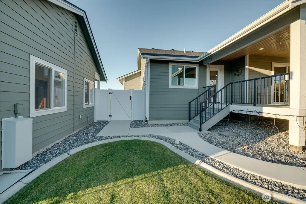 647 S Newton Avenue East Wenatchee WA 98802