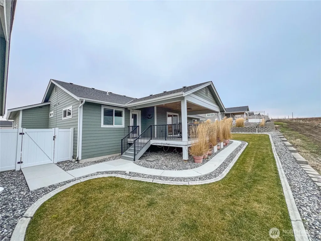 647 S Newton Avenue East Wenatchee WA 98802