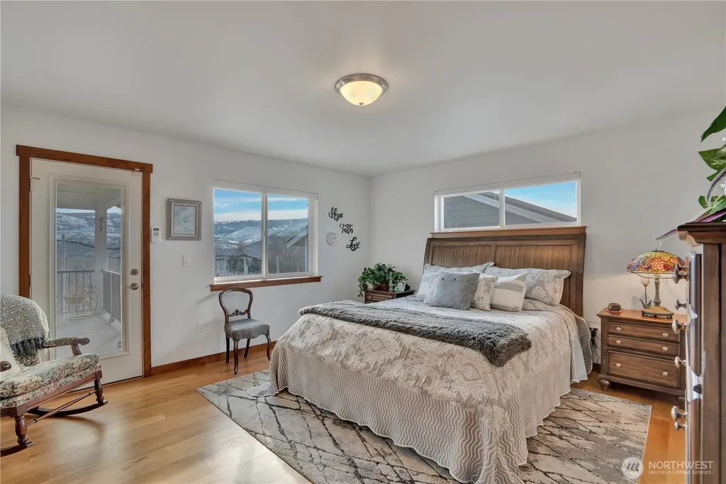 647 S Newton Avenue East Wenatchee WA 98802