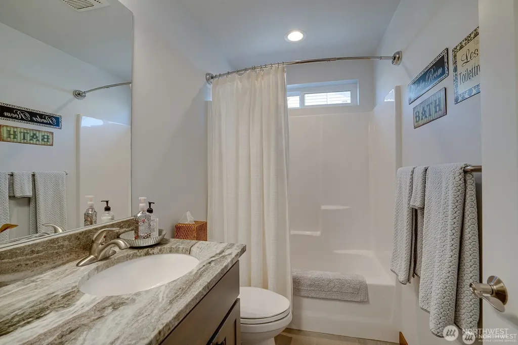 647 S Newton Avenue East Wenatchee WA 98802