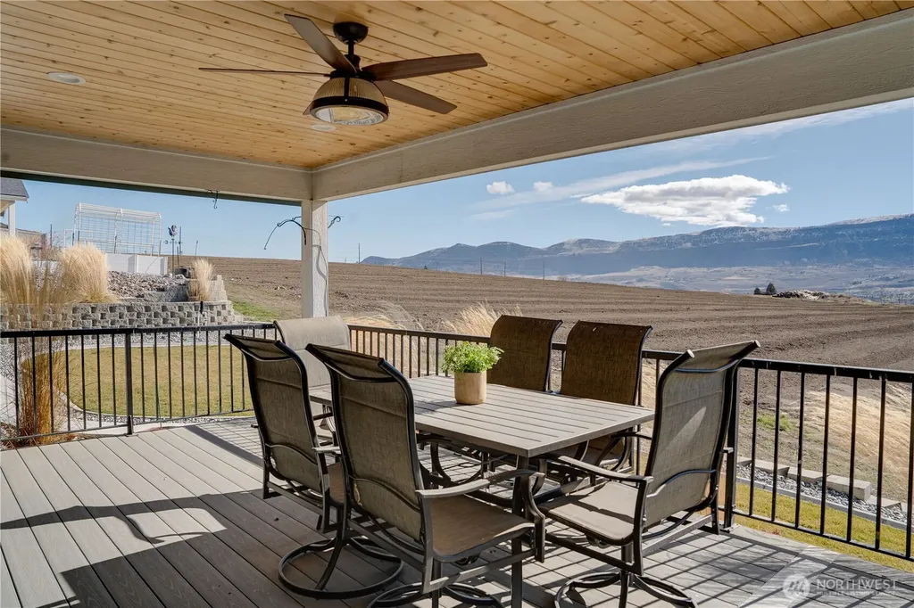 647 S Newton Avenue East Wenatchee WA 98802