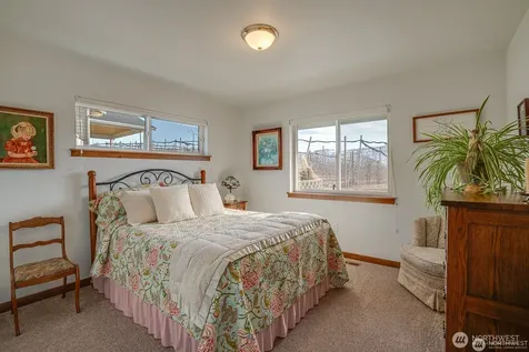 647 S Newton Avenue East Wenatchee WA 98802