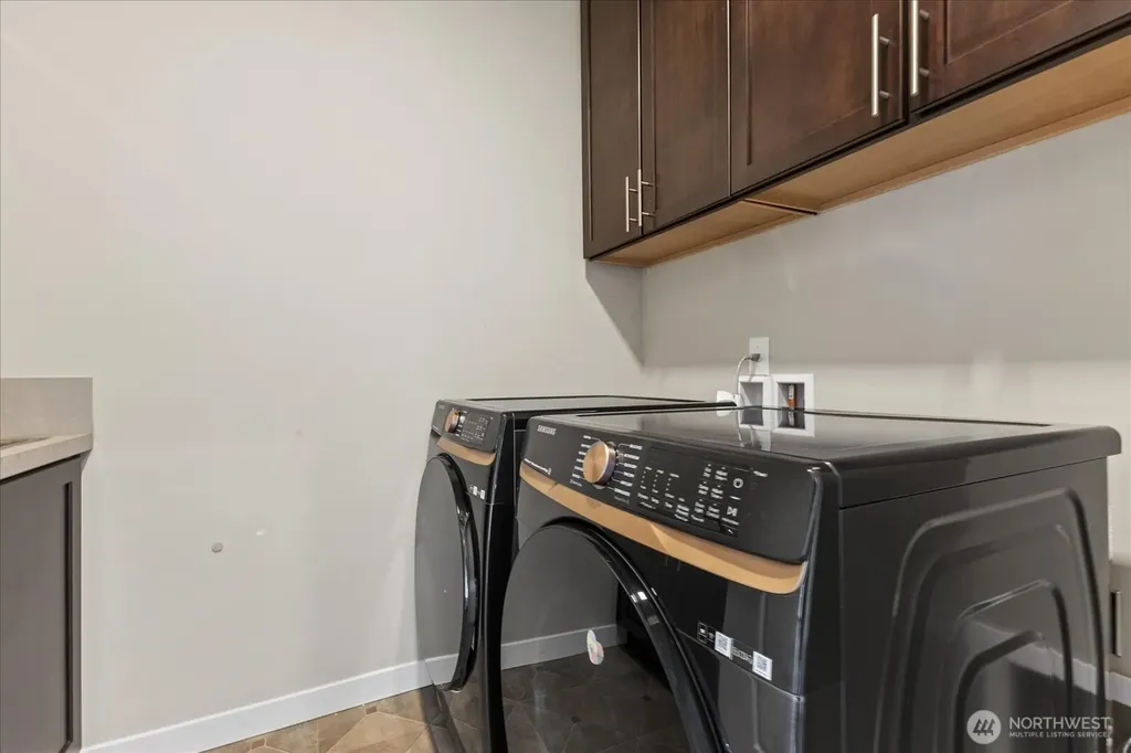 9219 Jacobia Avenue SE Snoqualmie WA 98065