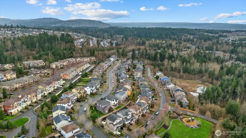 9219 Jacobia Avenue SE Snoqualmie WA 98065