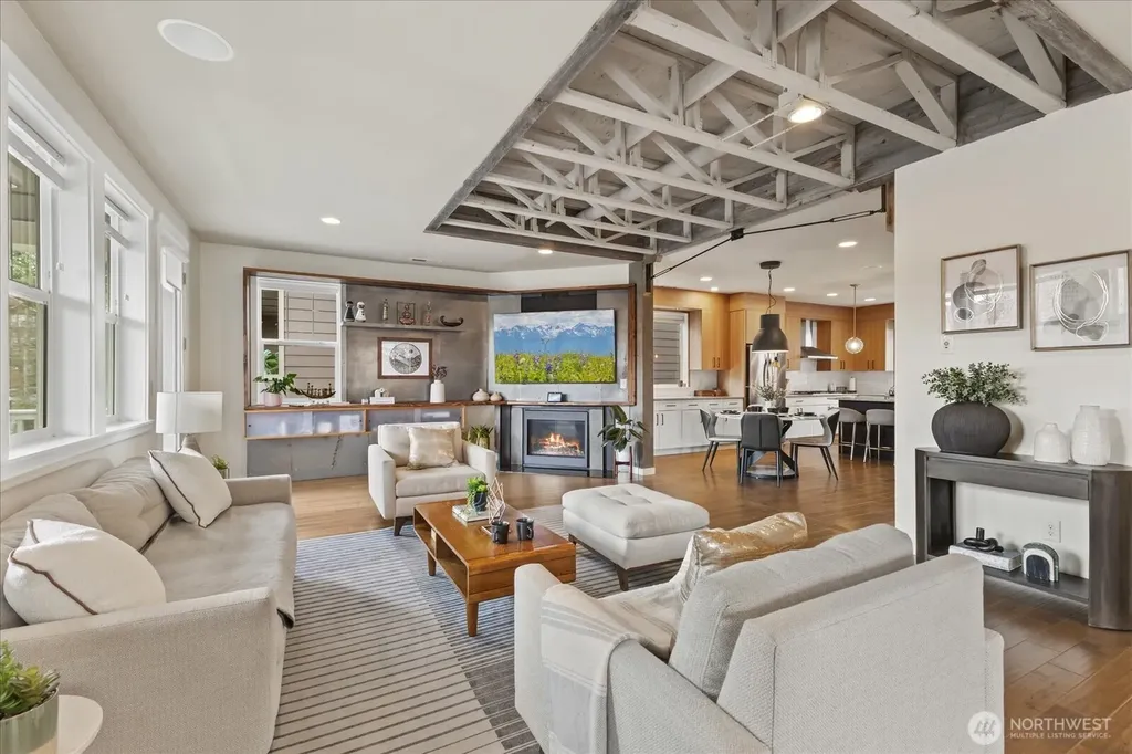 9219 Jacobia Avenue SE Snoqualmie WA 98065