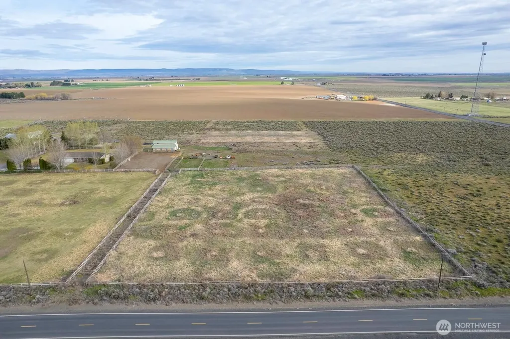 5200 NW N Frontage Road W Ephrata WA 98823