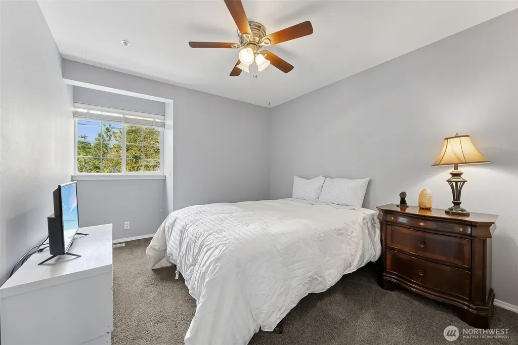 31000 186th Place SE Kent WA 98042