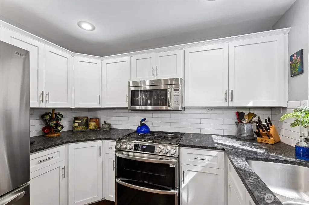 31000 186th Place SE Kent WA 98042