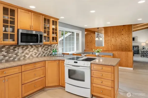 19522 NE 181st Street Woodinville WA 98077