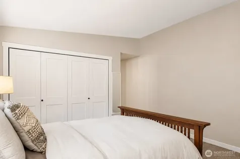 19522 NE 181st Street Woodinville WA 98077