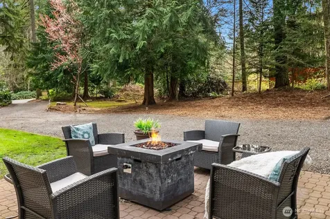 19522 NE 181st Street Woodinville WA 98077