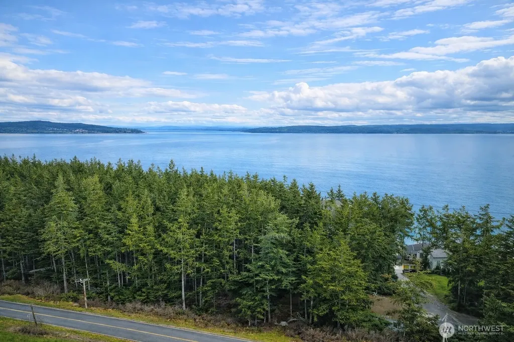 1012 N Scenic Heights Road Oak Harbor WA 98277