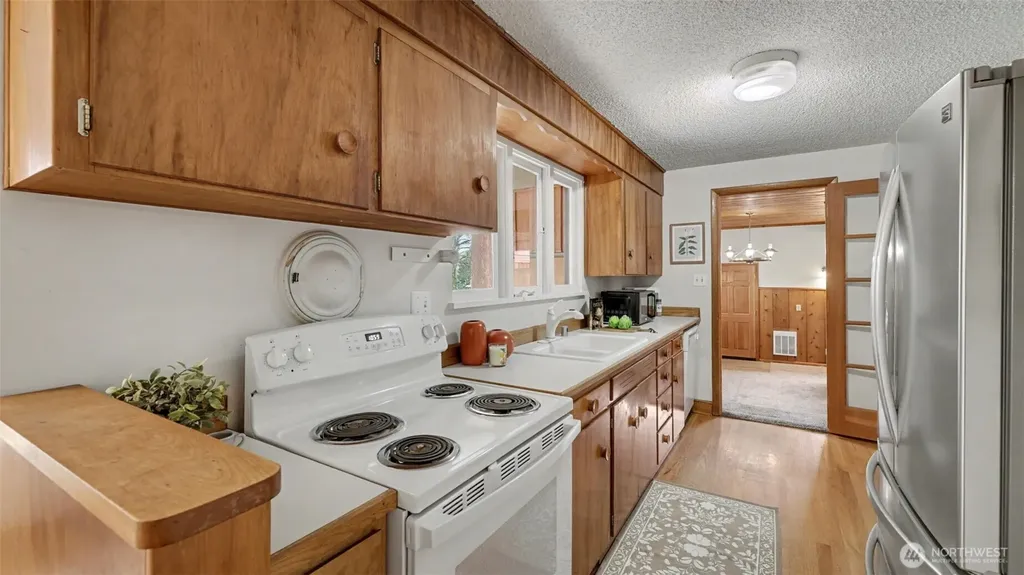 26822 148th Avenue SE Kent WA 98042