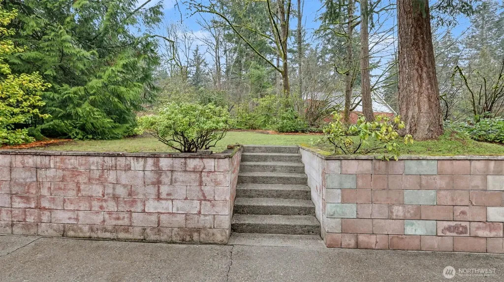 26822 148th Avenue SE Kent WA 98042