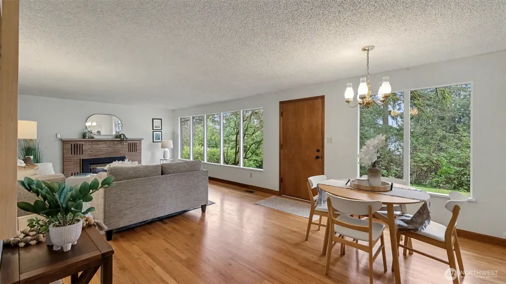 26822 148th Avenue SE Kent WA 98042