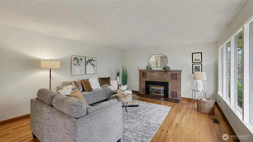 26822 148th Avenue SE Kent WA 98042