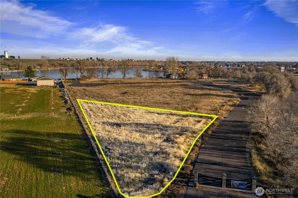 1 Valley Road NE Moses Lake WA 98837
