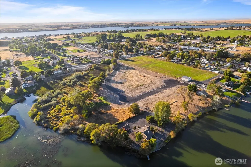 1 Valley Road NE Moses Lake WA 98837