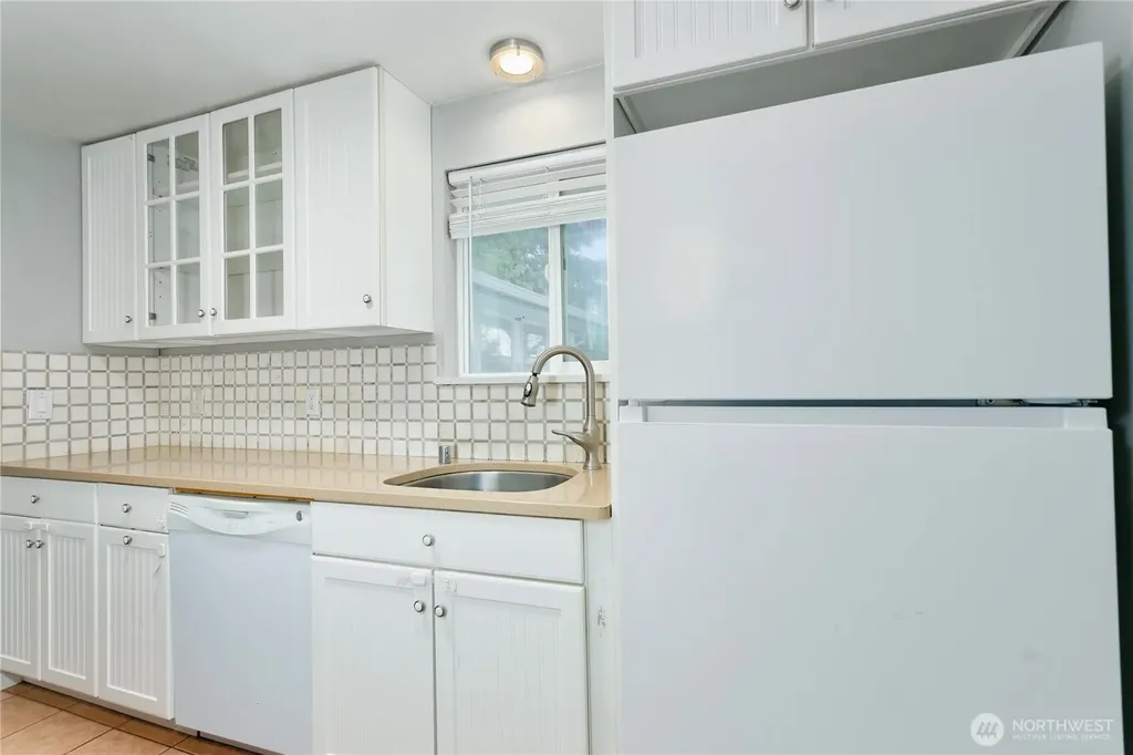 31327 12th Place S Federal Way WA 98003