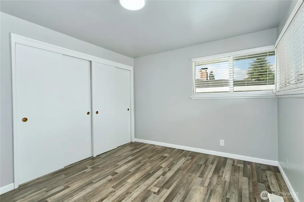 31327 12th Place S Federal Way WA 98003